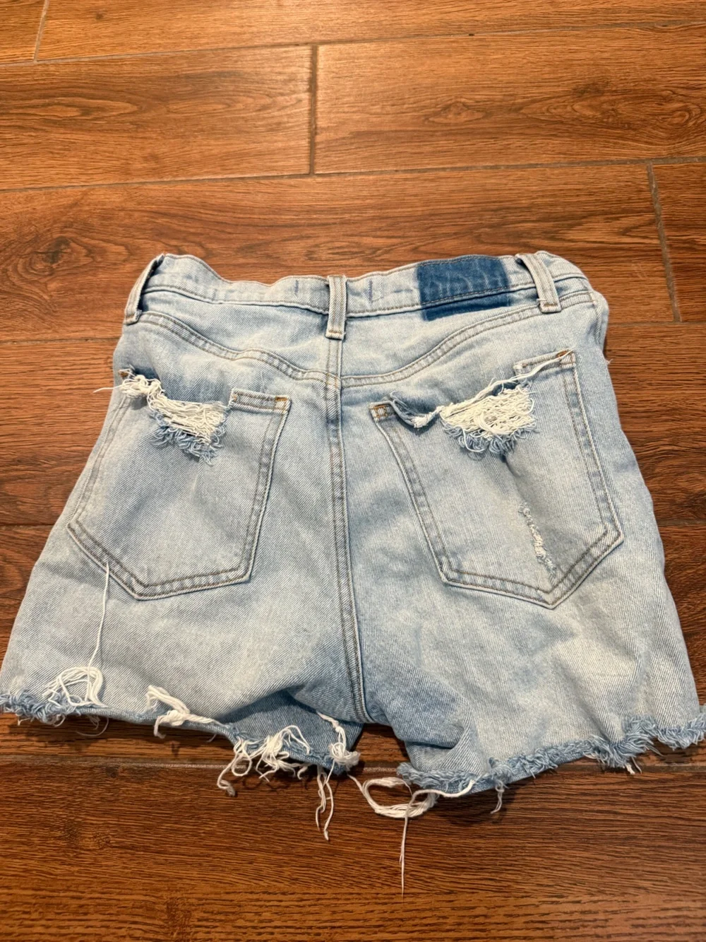 ✨Abercrombie & Fitch Light Blue Distressed Denim Shorts High Rise 4”